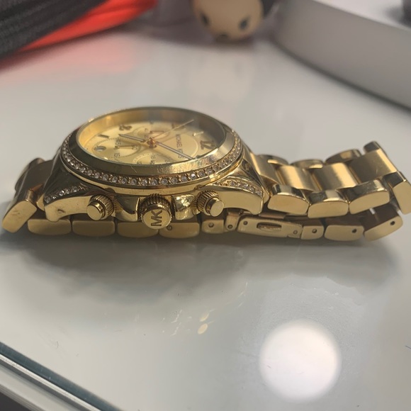 Michael Kors Watch - Picture 2 of 4